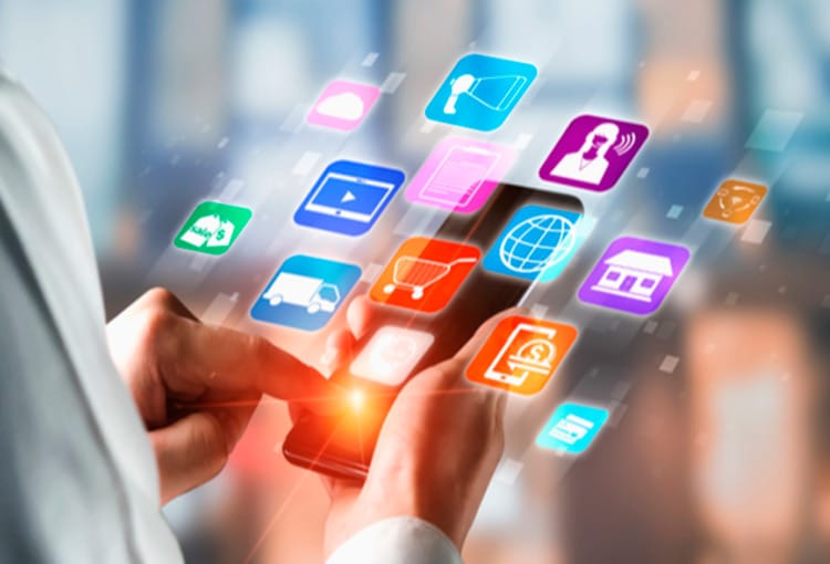 Las estadísticas del uso de redes sociales en 2025 son impresionantes: